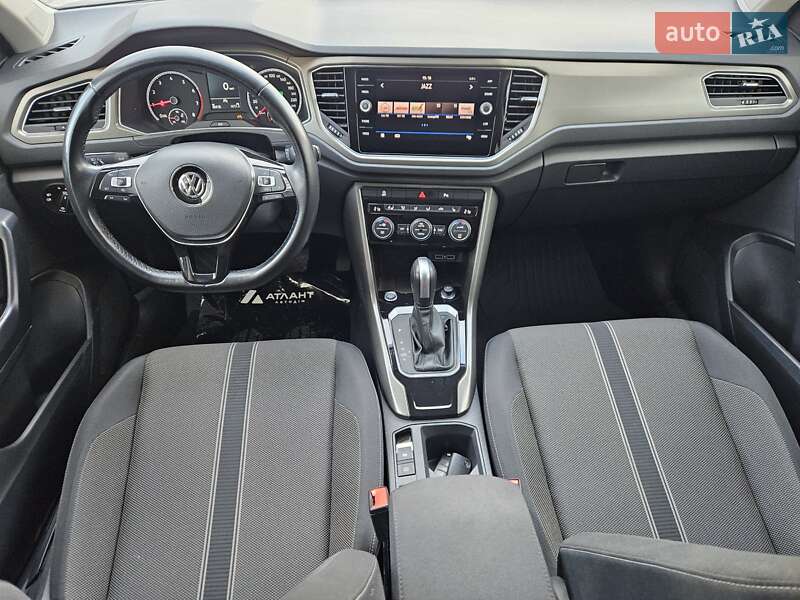 Позашляховик / Кросовер Volkswagen T-Roc 2020 в Києві фото 34 Позашляховик / Кросовер Volkswagen T-Roc 2020 в Києві