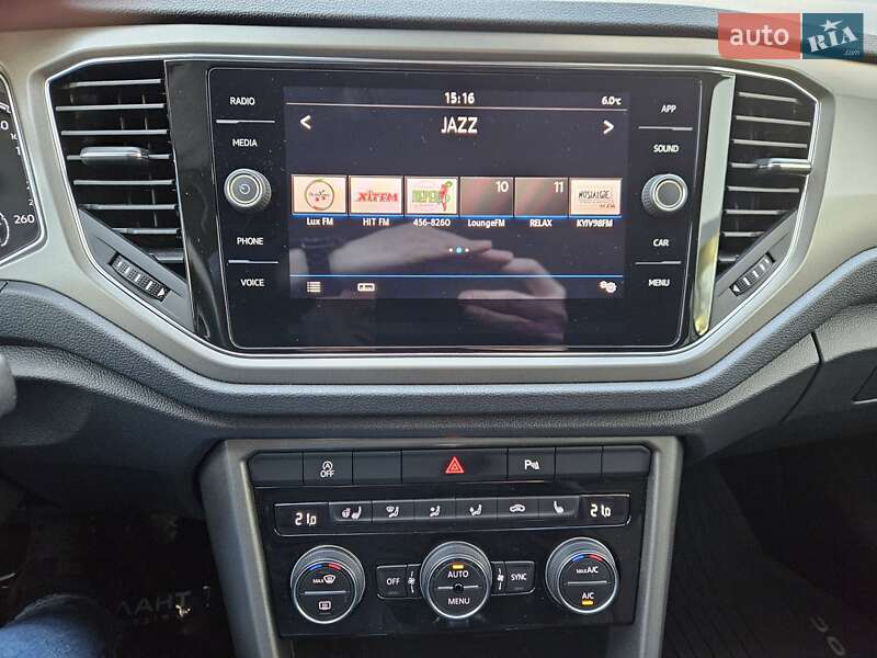 Позашляховик / Кросовер Volkswagen T-Roc 2020 в Києві фото 39 Позашляховик / Кросовер Volkswagen T-Roc 2020 в Києві
