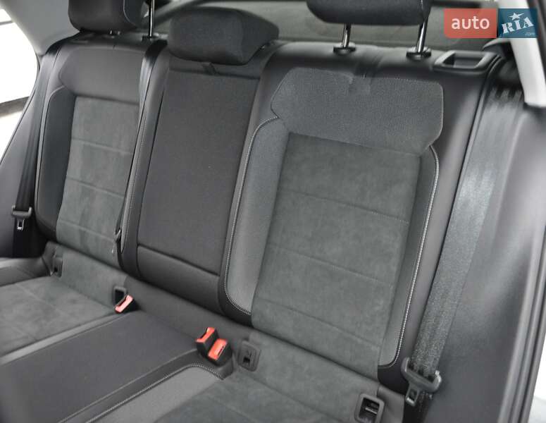 Внедорожник / Кроссовер Volkswagen T-Roc 2023 в Одессе