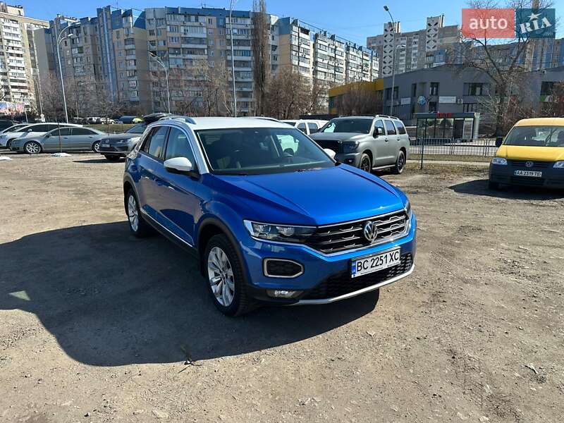 Volkswagen T-Roc 2019