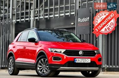 Позашляховик / Кросовер Volkswagen T-Roc 2021 в Києві