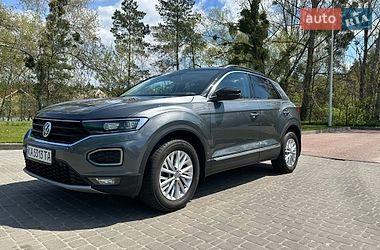 Внедорожник / Кроссовер Volkswagen T-Roc 2020 в Киеве