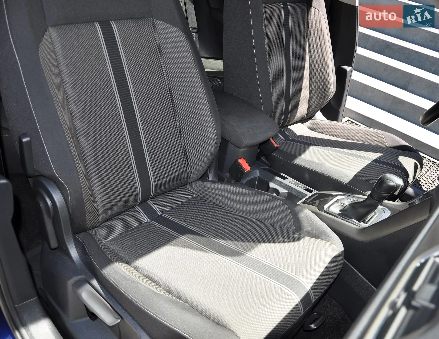 Volkswagen T-Roc 2020 VIN WVGZZZA1ZMV045212 фото оголошення 25 з 48