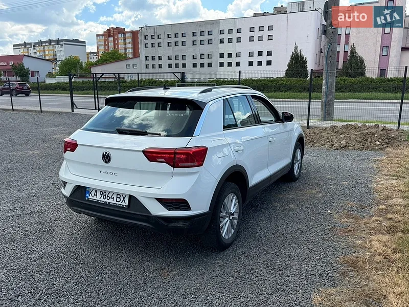 Volkswagen T-Roc 2021 VIN WVGZZZA1ZMV146220 фото оголошення 3 з 50