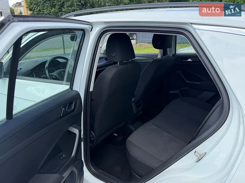 Volkswagen T-Roc 2021 VIN WVGZZZA1ZMV146220 фото оголошення 8 з 50