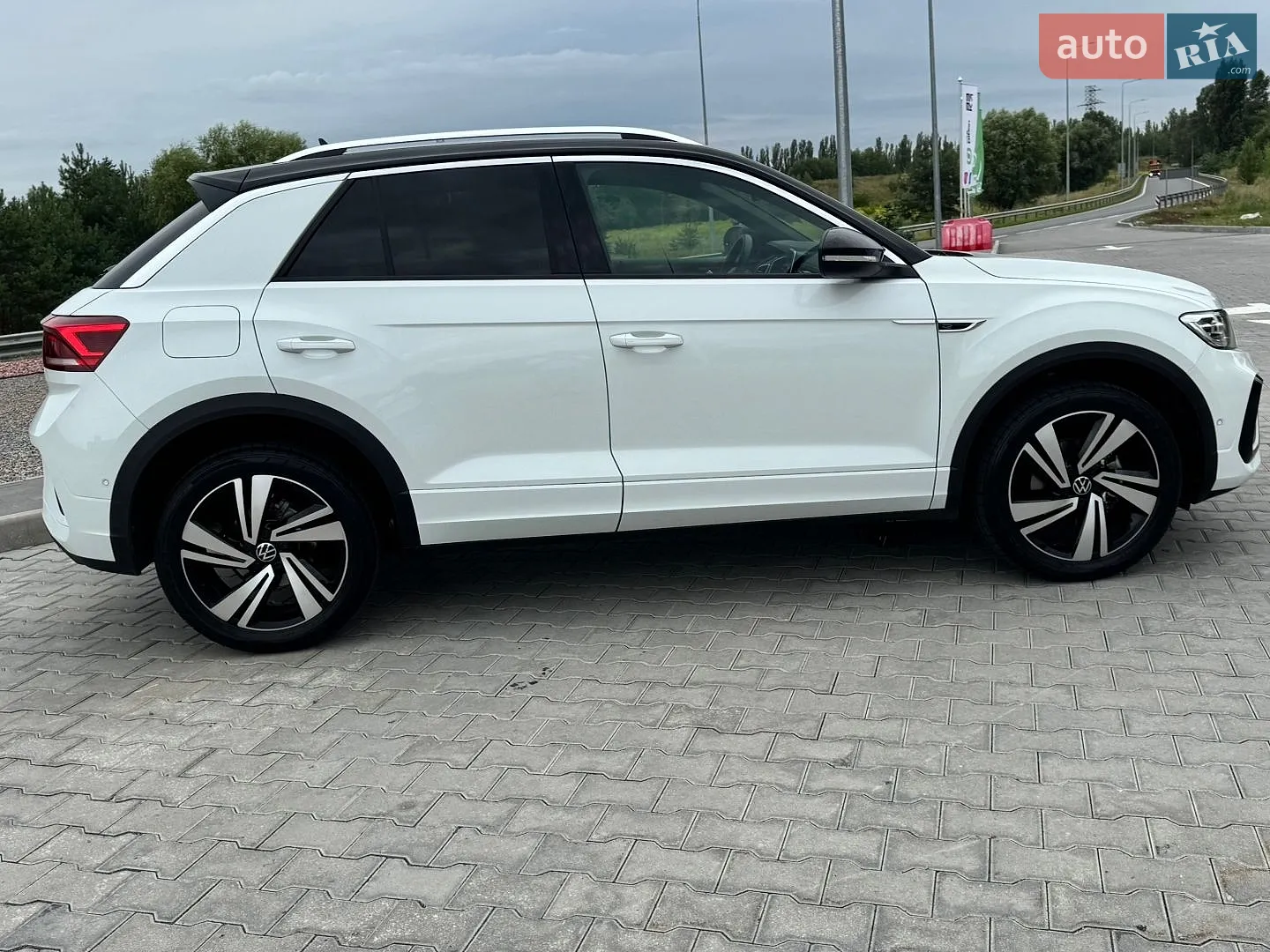 2025 Volkswagen T-Roc - мініатюра 9