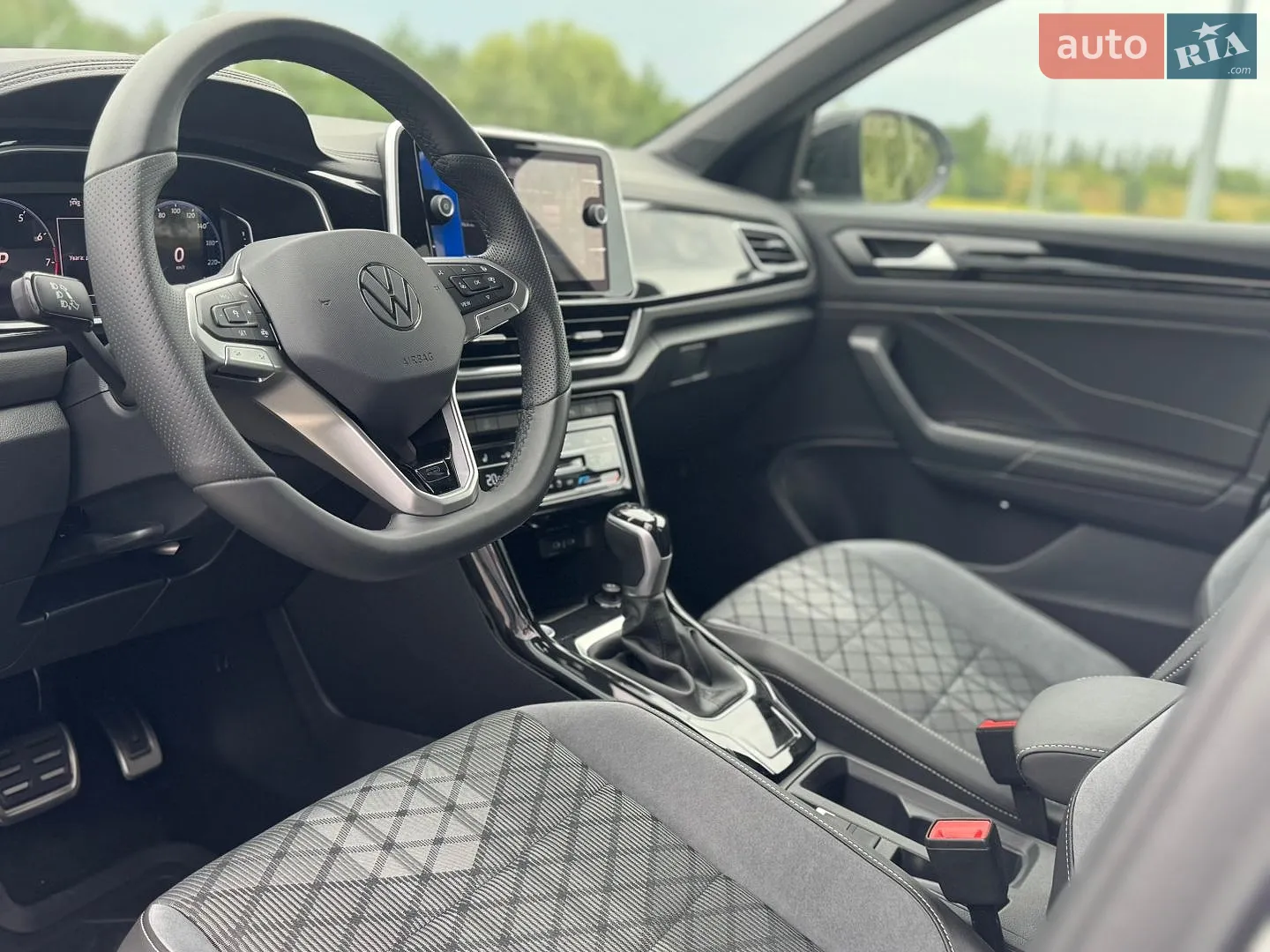 2025 Volkswagen T-Roc - мініатюра 40