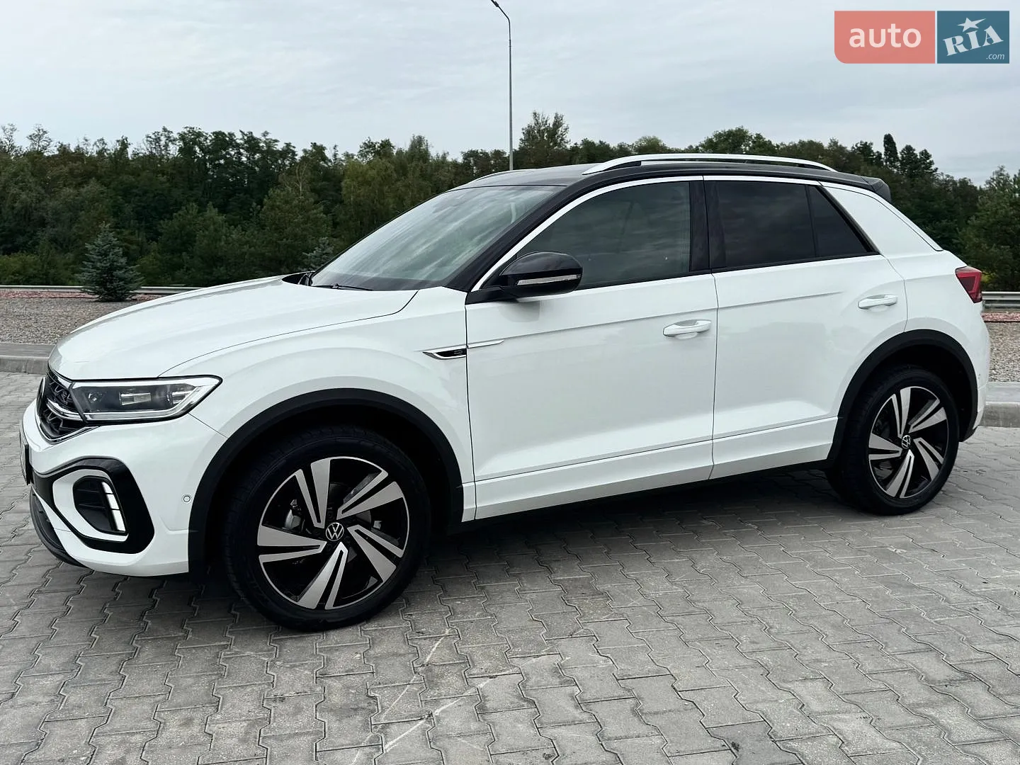 2025 Volkswagen T-Roc - мініатюра 11