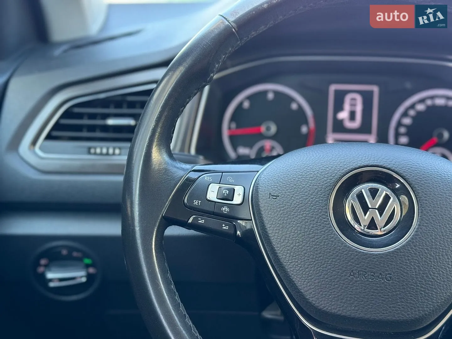 2018 Volkswagen T-Roc - мініатюра 21