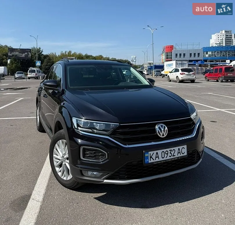 2020 Volkswagen T-Roc - фото 1