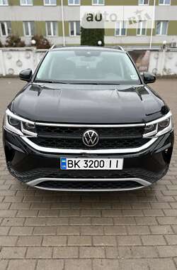 Внедорожник / Кроссовер Volkswagen Taos 2021 в Ровно