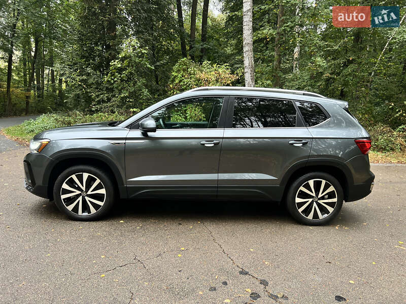Внедорожник / Кроссовер Volkswagen Taos 2023 в Киеве