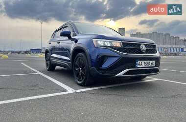 Внедорожник / Кроссовер Volkswagen Taos 2022 в 