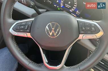 Внедорожник / Кроссовер Volkswagen Taos 2021 в 