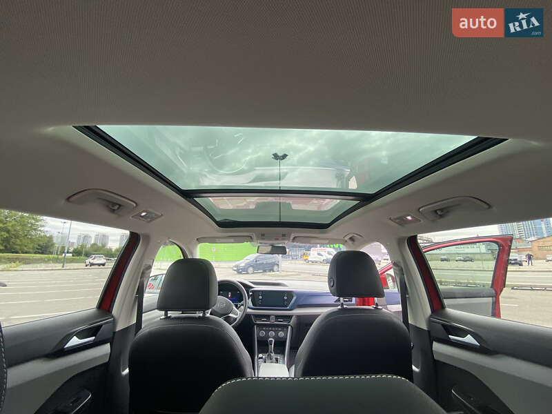 Внедорожник / Кроссовер Volkswagen Taos 2022 в Киеве