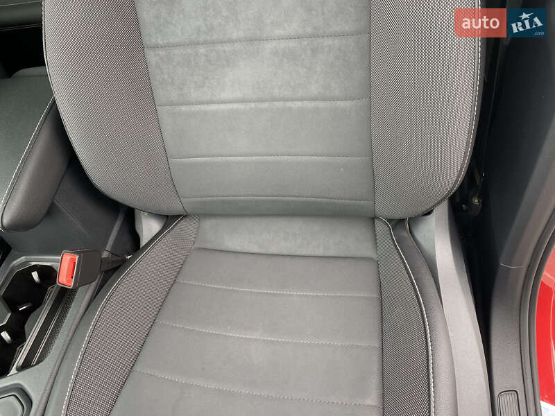 Внедорожник / Кроссовер Volkswagen Taos 2022 в Киеве