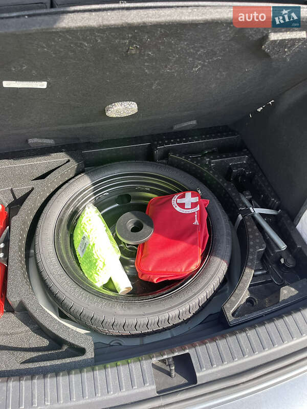 Позашляховик / Кросовер Volkswagen Taos 2021 в Києві