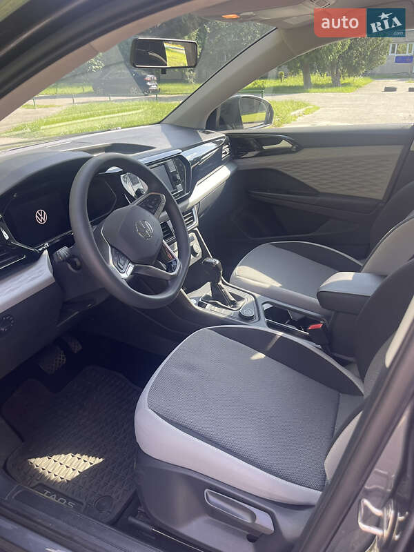 Позашляховик / Кросовер Volkswagen Taos 2021 в Києві