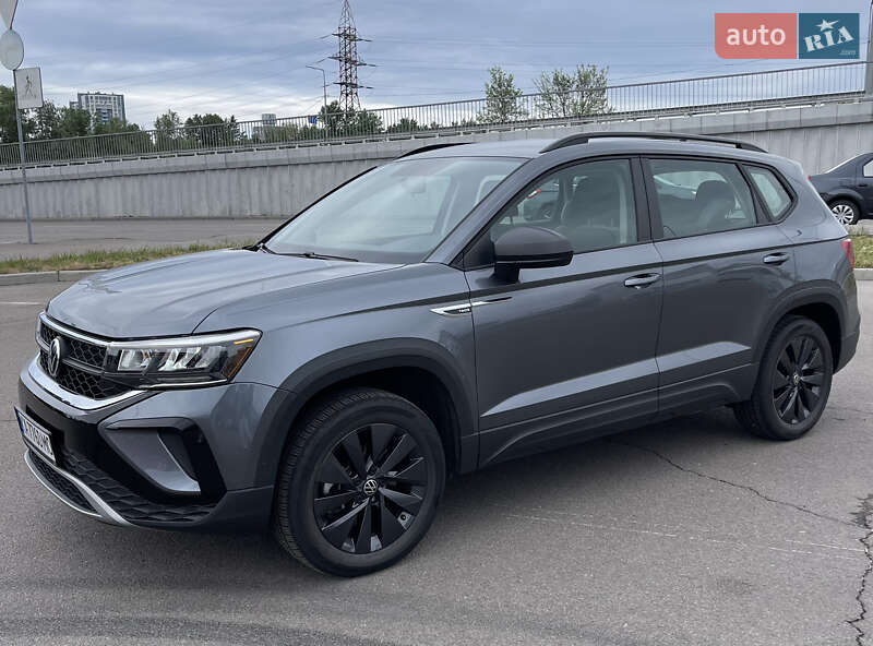 Позашляховик / Кросовер Volkswagen Taos 2021 в Києві