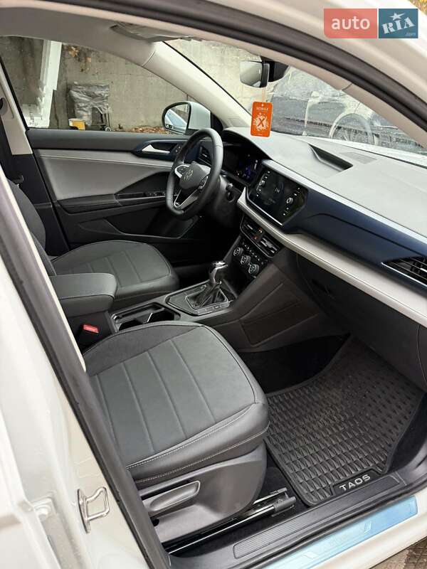 Внедорожник / Кроссовер Volkswagen Taos 2024 в Харькове