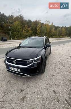 Позашляховик / Кросовер Volkswagen Taos 2022 в Дніпрі