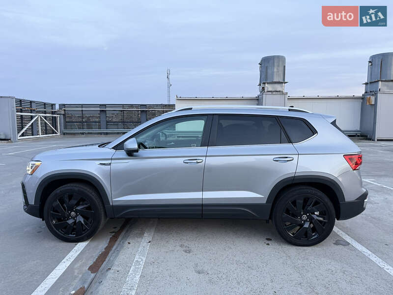 Внедорожник / Кроссовер Volkswagen Taos 2023 в Киеве
