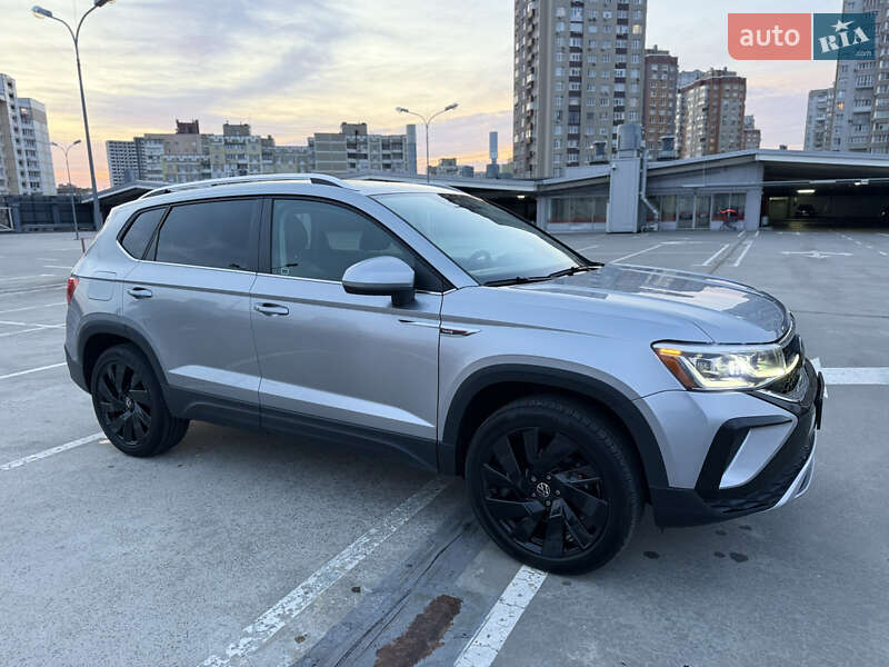 Внедорожник / Кроссовер Volkswagen Taos 2023 в Киеве