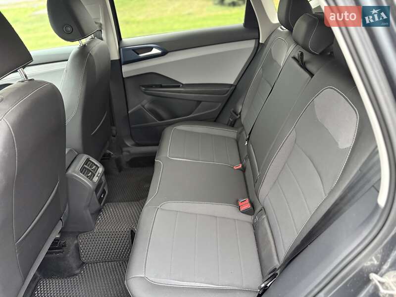 Позашляховик / Кросовер Volkswagen Taos 2024 в Києві