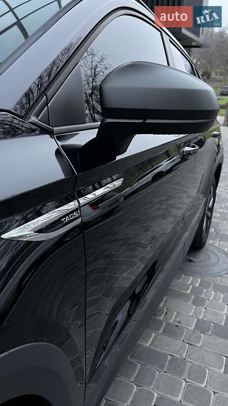 Позашляховик / Кросовер Volkswagen Taos 2023 в Запоріжжі