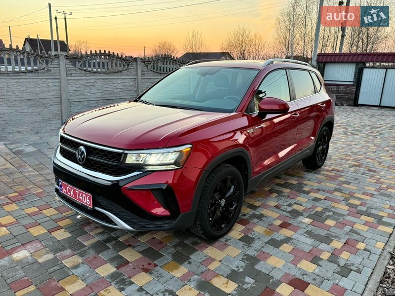 Volkswagen Taos 2021