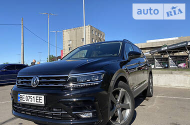 Позашляховик / Кросовер Volkswagen Tiguan Allspace 2018 в 