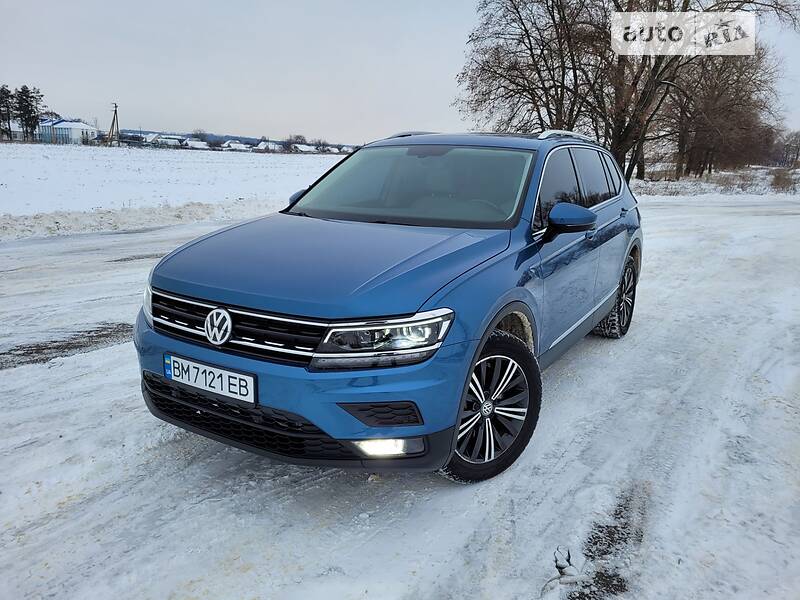 Позашляховик / Кросовер Volkswagen Tiguan Allspace 2017 в Ромнах