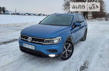 Позашляховик / Кросовер Volkswagen Tiguan Allspace 2017 в Ромнах