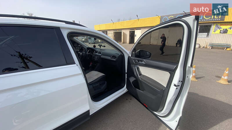 Внедорожник / Кроссовер Volkswagen Tiguan Allspace 2018 в Кривом Роге фото 12 Внедорожник / Кроссовер Volkswagen Tiguan Allspace 2018 в Кривом Роге