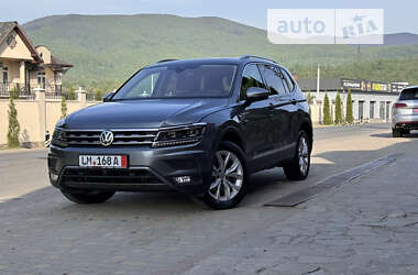 Внедорожник / Кроссовер Volkswagen Tiguan Allspace 2019 в Сваляве