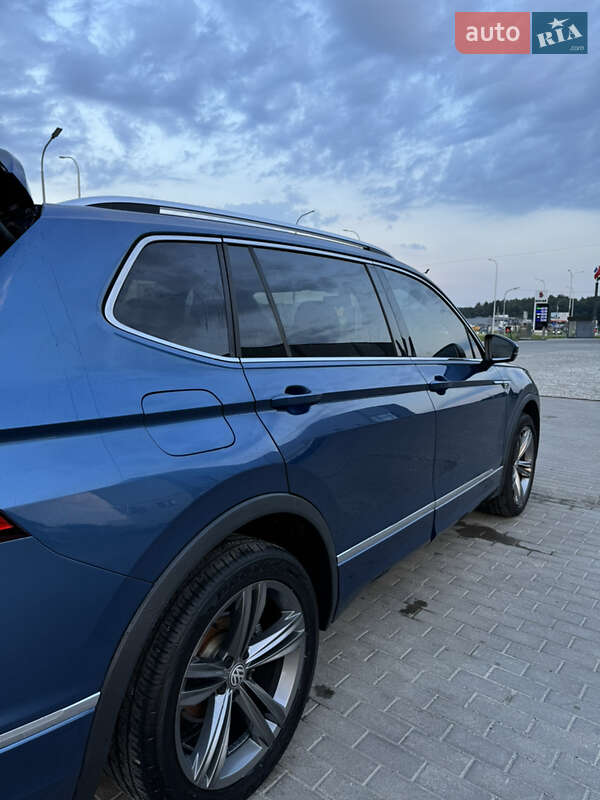 Внедорожник / Кроссовер Volkswagen Tiguan Allspace 2018 в Львове