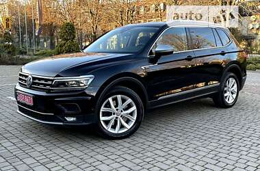 Внедорожник / Кроссовер Volkswagen Tiguan Allspace 2018 в Луцке