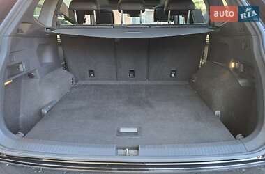 Внедорожник / Кроссовер Volkswagen Tiguan Allspace 2021 в 
