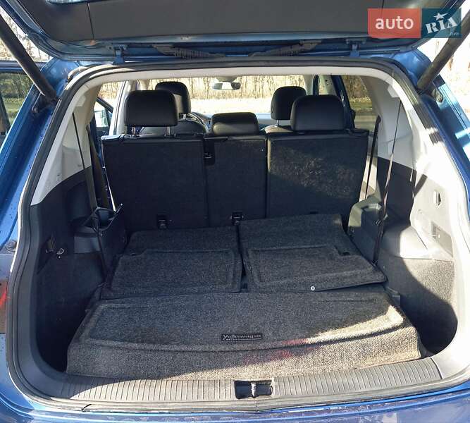 Позашляховик / Кросовер Volkswagen Tiguan Allspace 2017 в Луцьку