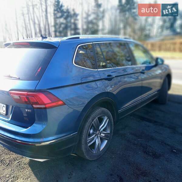 Позашляховик / Кросовер Volkswagen Tiguan Allspace 2017 в Луцьку