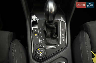 Внедорожник / Кроссовер Volkswagen Tiguan Allspace 2020 в 