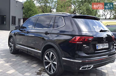 Внедорожник / Кроссовер Volkswagen Tiguan Allspace 2022 в 
