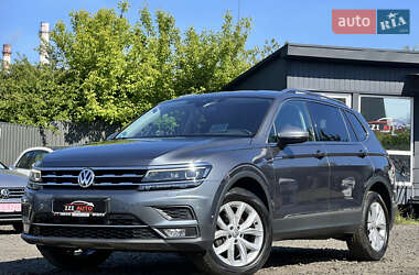 Позашляховик / Кросовер Volkswagen Tiguan Allspace 2021 в 