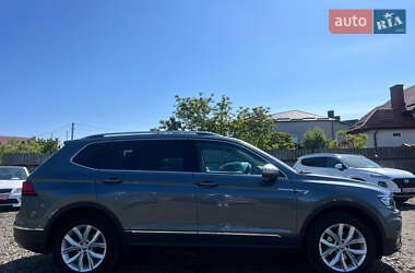 Позашляховик / Кросовер Volkswagen Tiguan Allspace 2021 в 