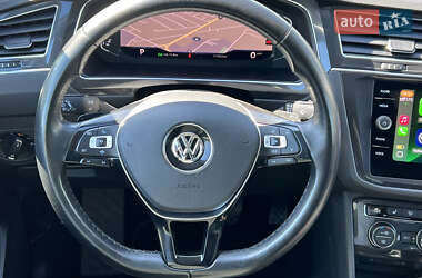 Позашляховик / Кросовер Volkswagen Tiguan Allspace 2021 в 