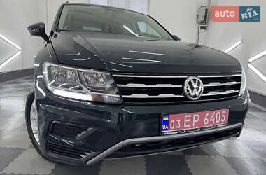 Внедорожник / Кроссовер Volkswagen Tiguan Allspace 2019 в 