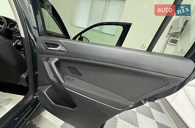 Внедорожник / Кроссовер Volkswagen Tiguan Allspace 2019 в 
