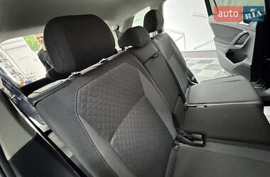 Внедорожник / Кроссовер Volkswagen Tiguan Allspace 2019 в 