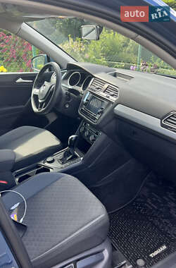 Внедорожник / Кроссовер Volkswagen Tiguan Allspace 2018 в 