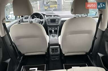 Внедорожник / Кроссовер Volkswagen Tiguan Allspace 2018 в 
